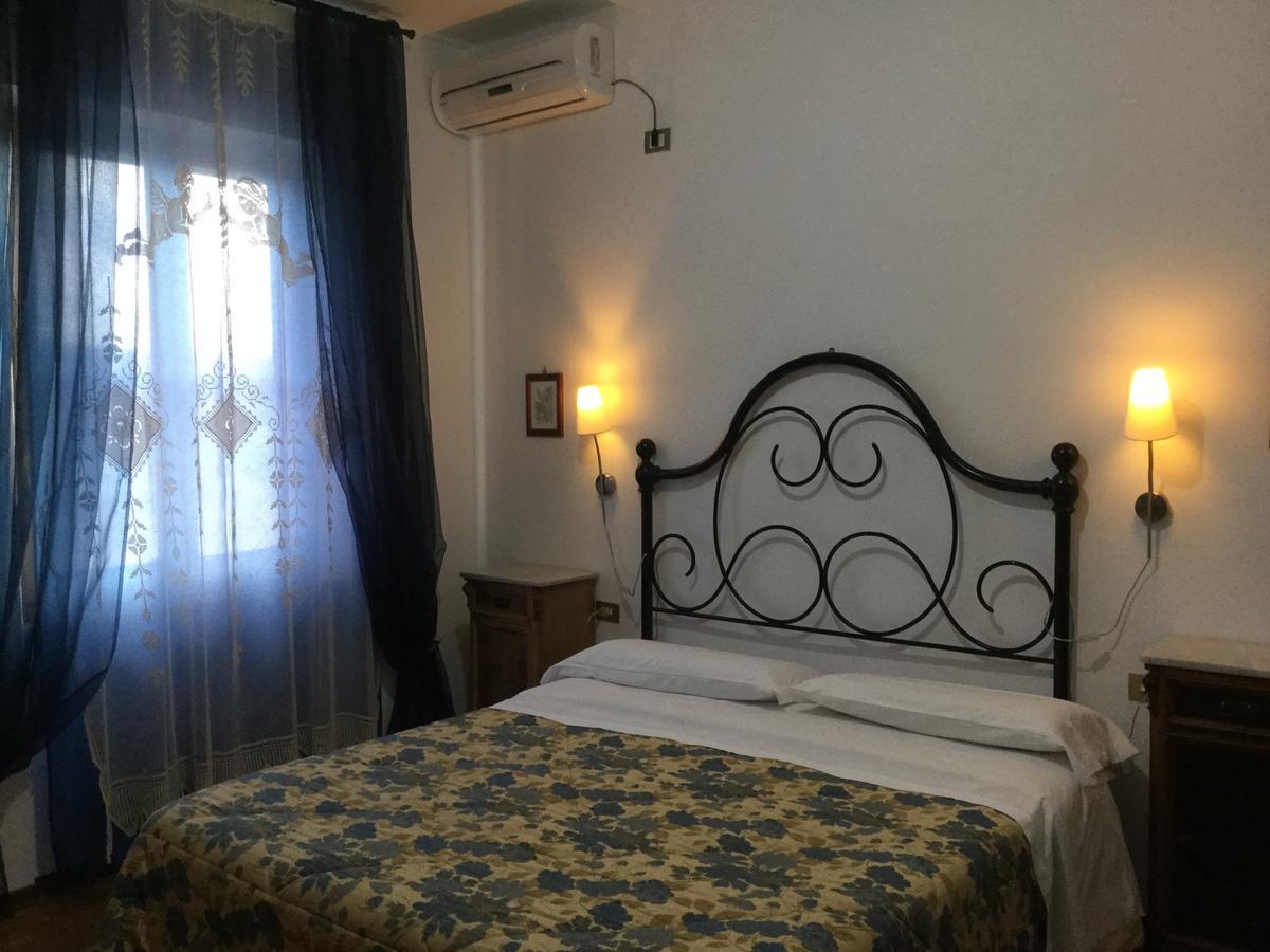 Agriturismo La Sede Di Carlo Saturnia Buitenkant foto